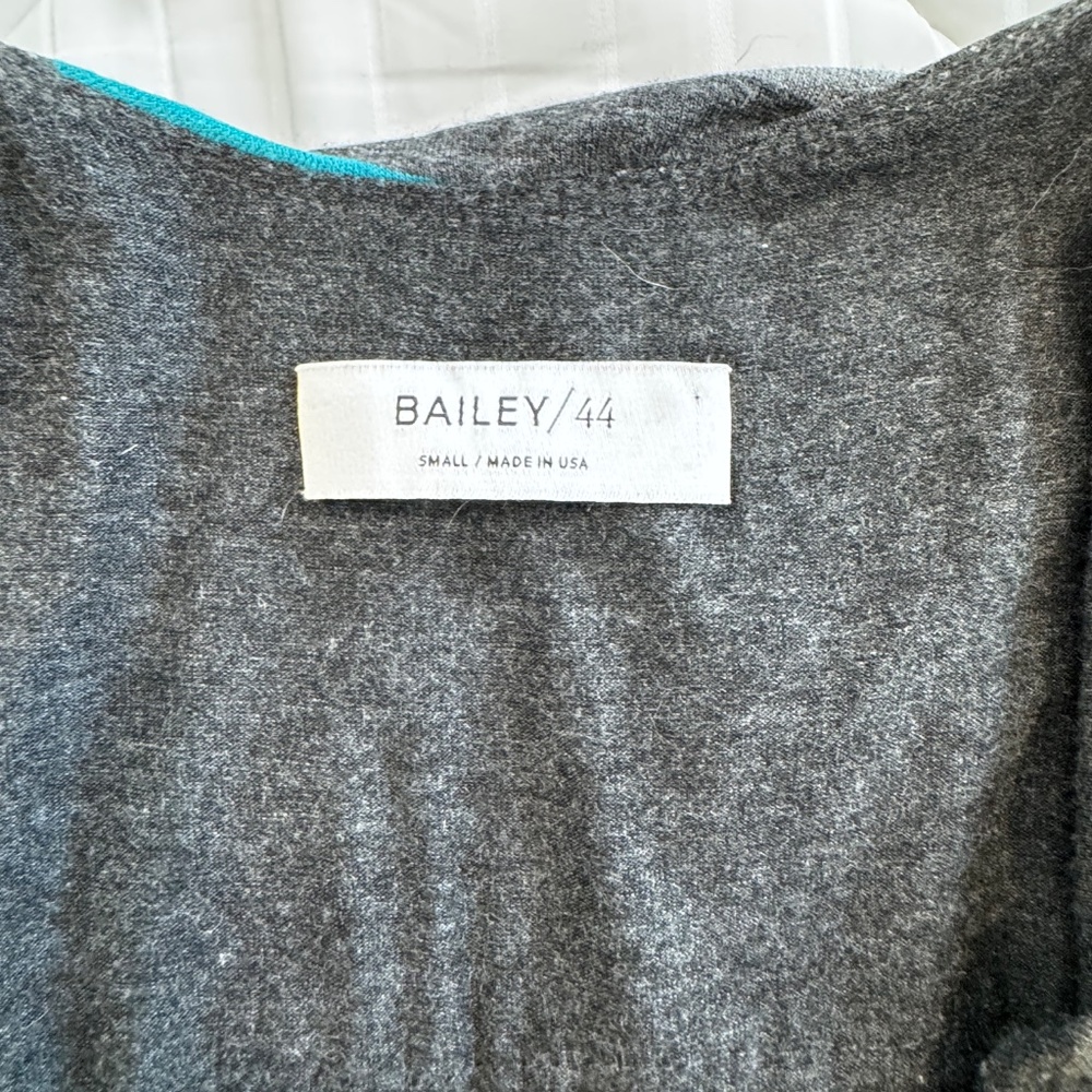 Bailey/44 - Picture 4 of 6